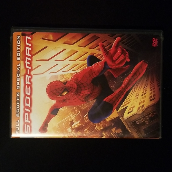 7 used DVD's and one used VHS Spider Man, Rats, Hang Over 1 and 2 and more... - Picture 8 of 11